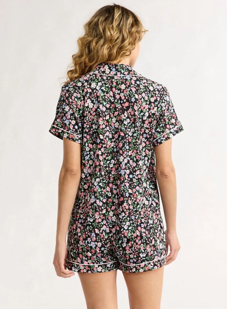 Joyspun Women's Dreamy Soft Collection Notch Collar Top and Shorts Pajama Set.