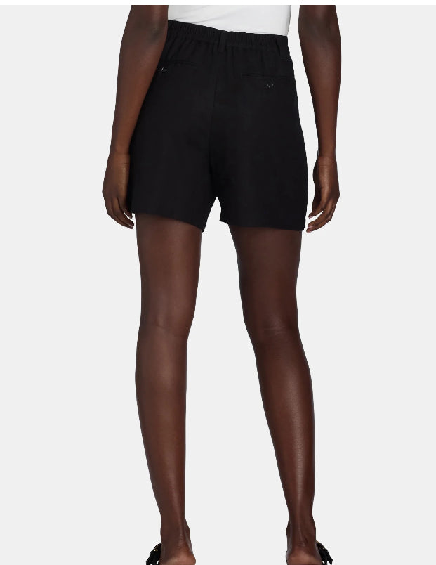 Time and Tru Women’s Linen Blend Shorts.
