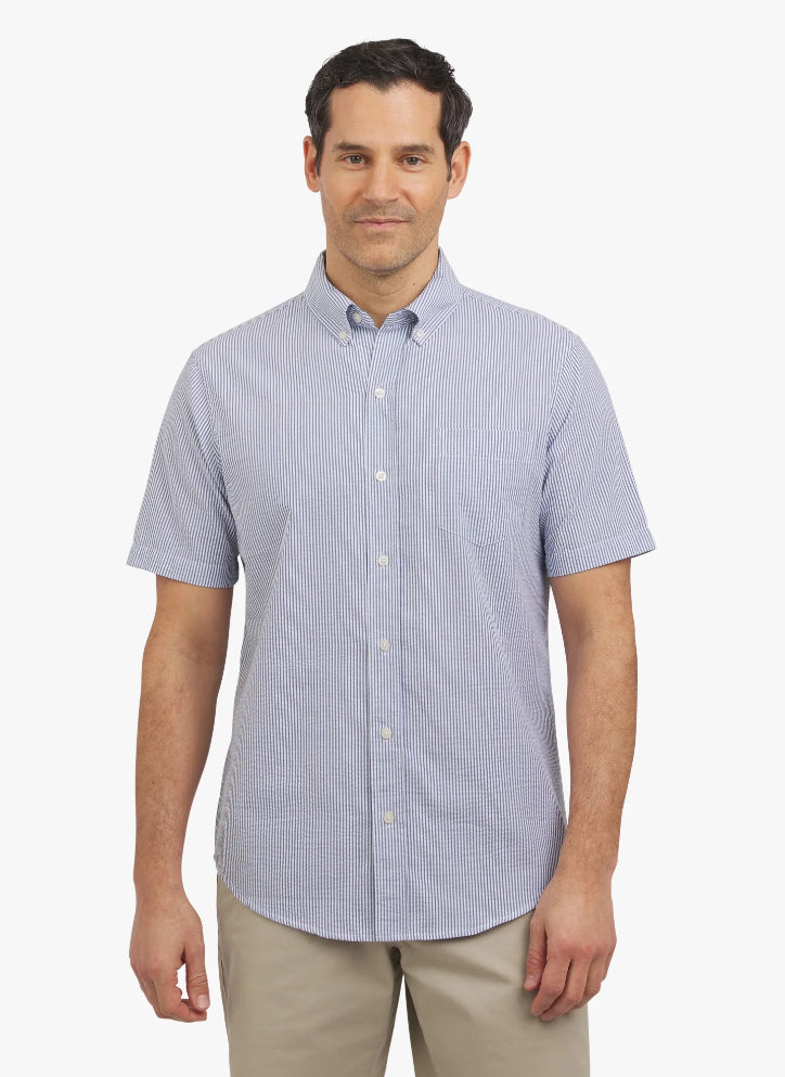 Chaps Men's Short Sleeve Seersucker Woven Shirt.