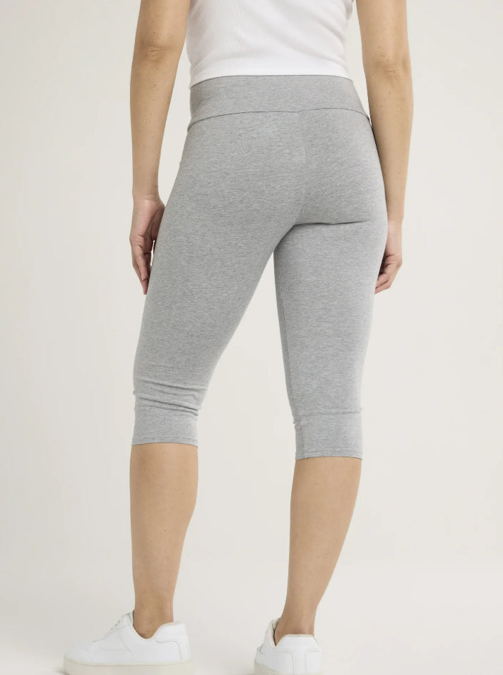 No Boundaries Capri Leggings, Women's