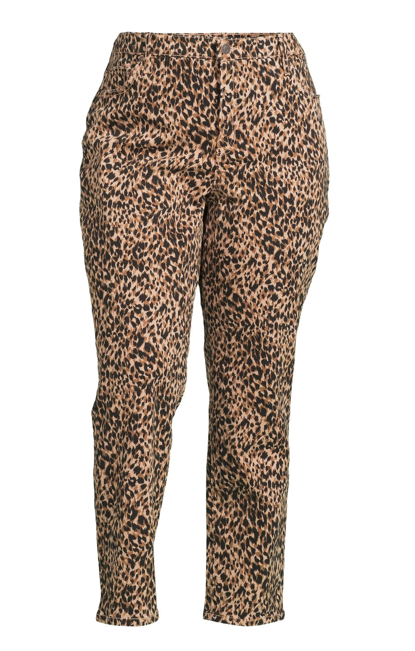 Terra & Sky Women's Plus Size Core Straight Leg Jeans, Available in Regular and Petite
