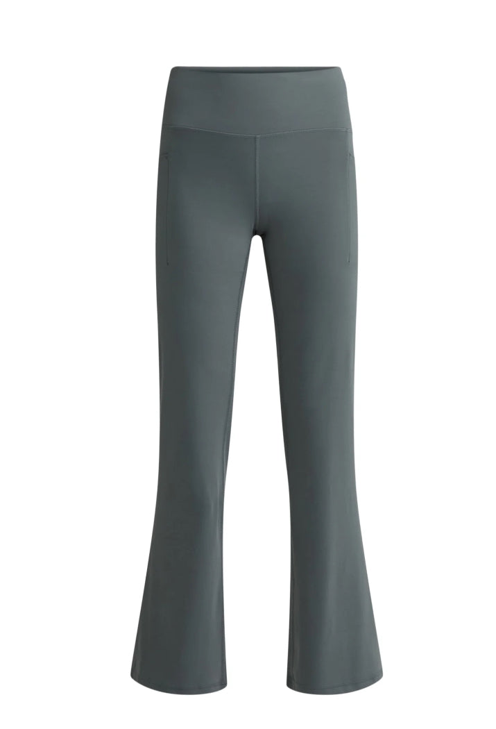 Avia Women's and Women's Plus SoftSculpt Flare Leggings with Pockets